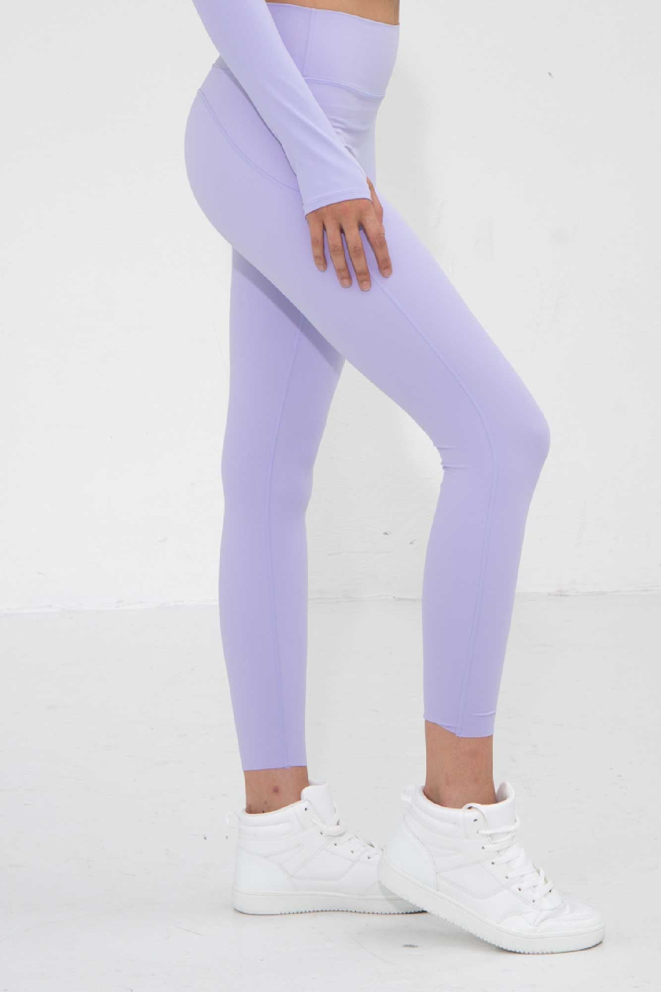 ESSENTIAL Leggings